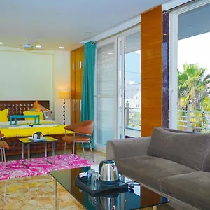 3* Hotel Lime Tree Hotel 32Nd Avenue Nh-8 Gurgaon Near Sector 29- Fully Vaccinated Staff