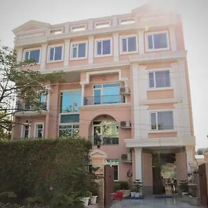 4* Hotel Royal Iffco Chowk