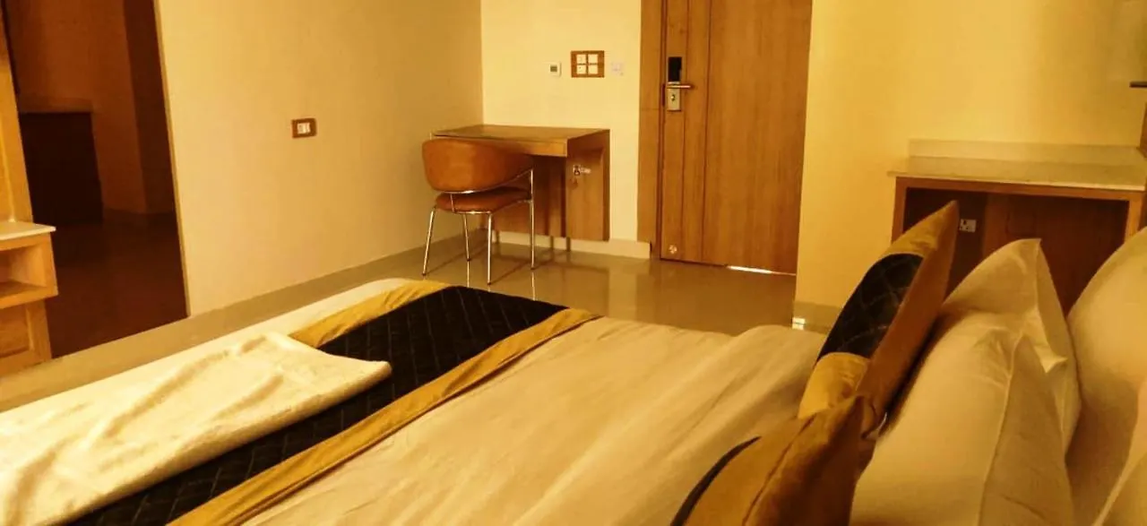 Hotel Sakura By Maps Gurgaon 4*,  India