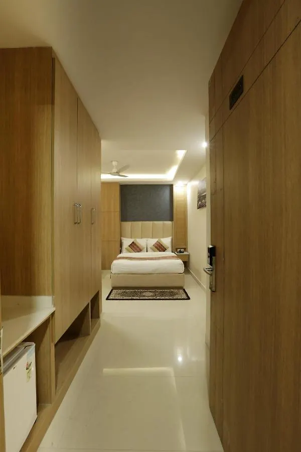 ****  Hotel Sakura By Maps Gurgaon India